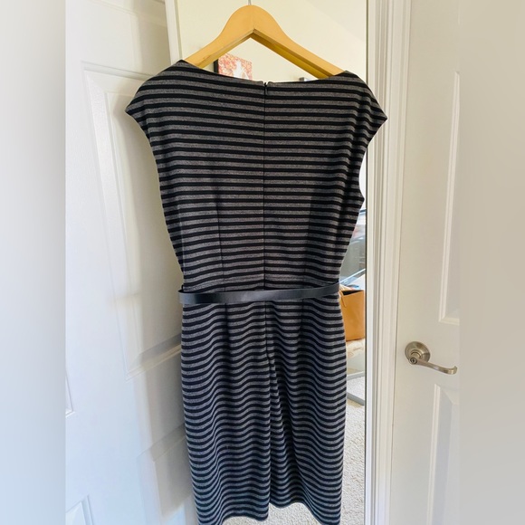 Size 10(US) Black\Grey dress in stretch fabric - Picture 2 of 4